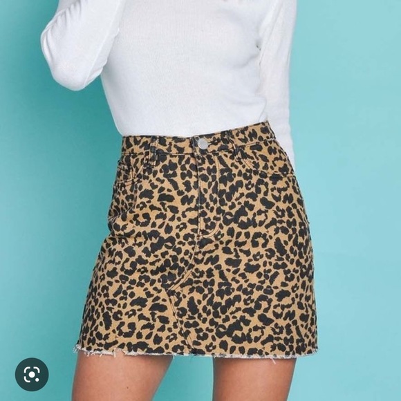 Kensie Dresses & Skirts - Kensie Leopard Print Denim Skirt